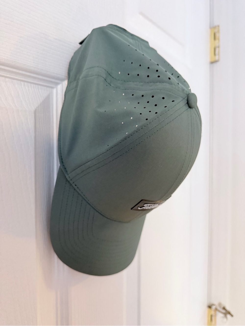 Titleist Men's Perforated Baseball Cap - Sage